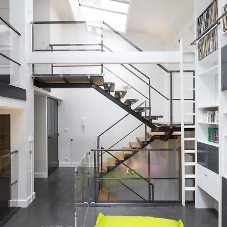 Onefinestay - Batignolles Private Homes *